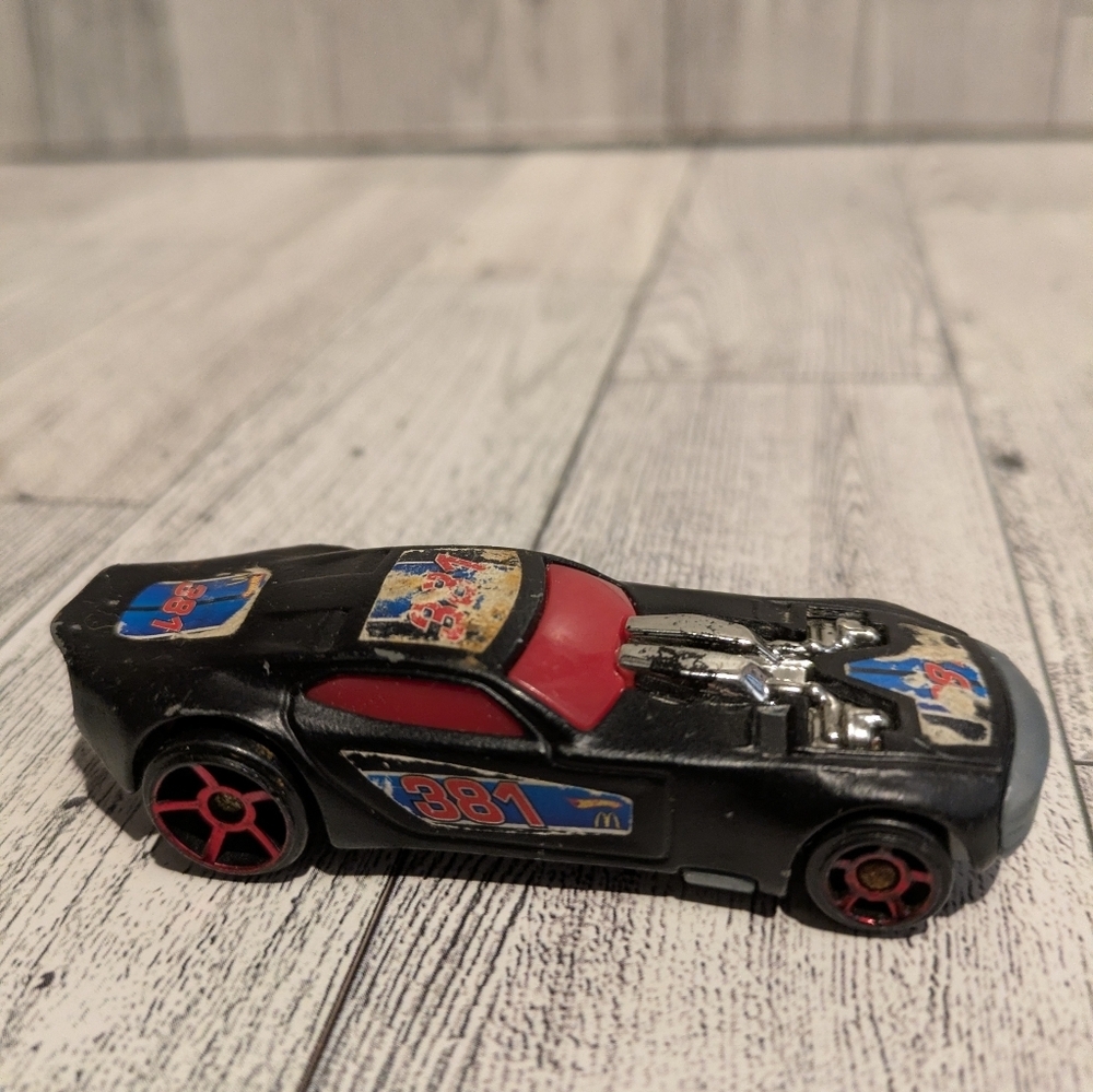 hot Wheels Black & Red Die-Cast Racing Car Toy for Kids